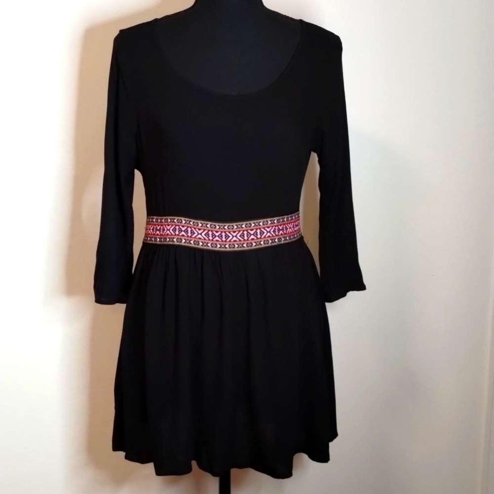 Basil Lola black rayon tunic with embroidery waistband Sz S Gently loved